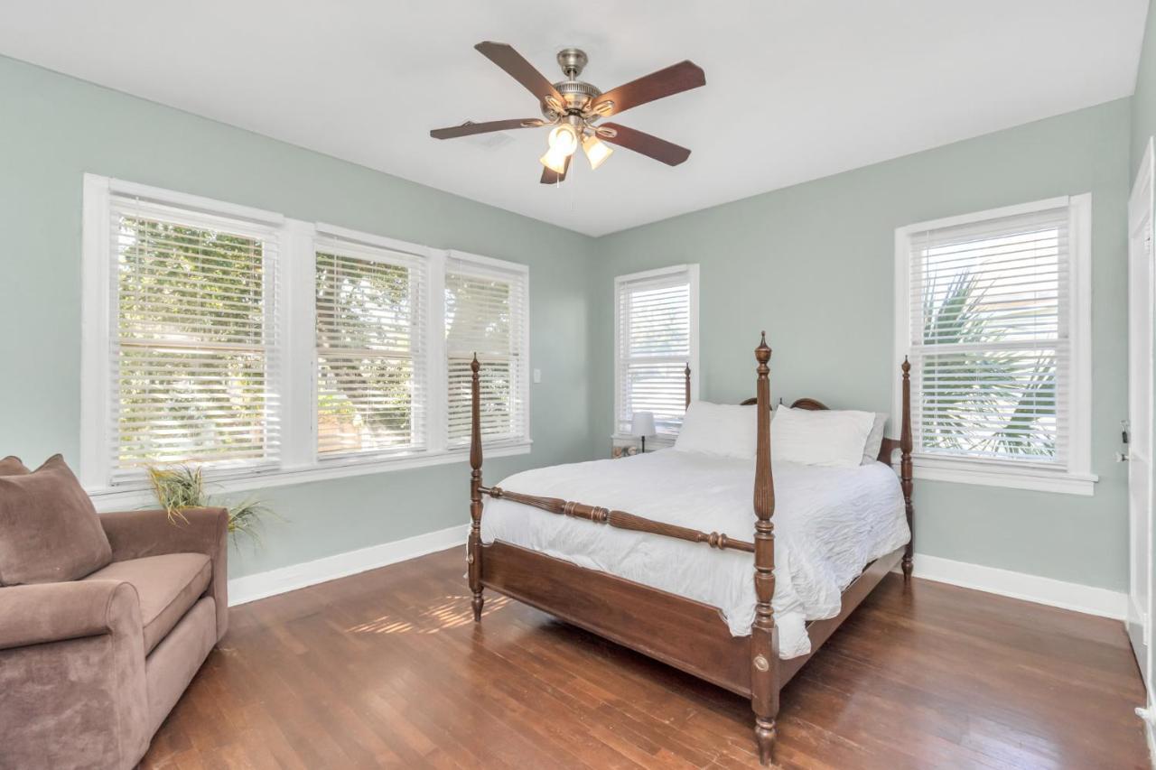 2 Kitchens,2 Living Rooms,4 Bedrooms-Close To All! 加尔维斯敦 外观 照片
