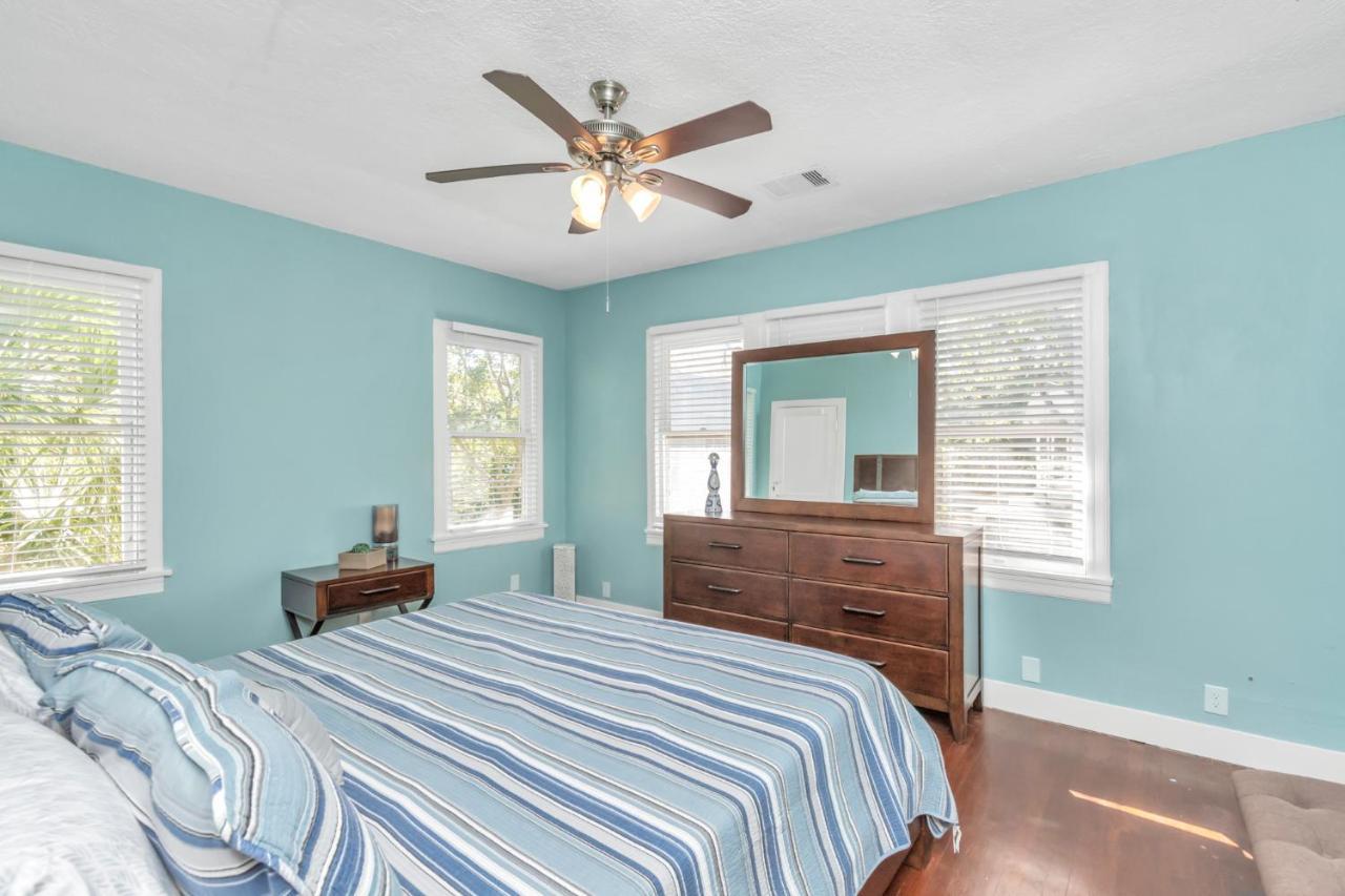 2 Kitchens,2 Living Rooms,4 Bedrooms-Close To All! 加尔维斯敦 外观 照片