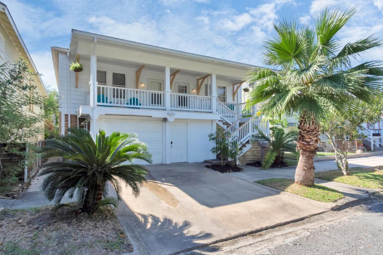 2 Kitchens,2 Living Rooms,4 Bedrooms-Close To All! 加尔维斯敦 外观 照片