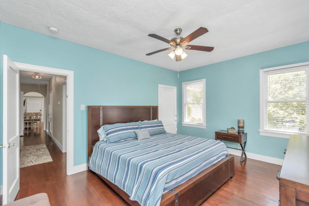 2 Kitchens,2 Living Rooms,4 Bedrooms-Close To All! 加尔维斯敦 外观 照片