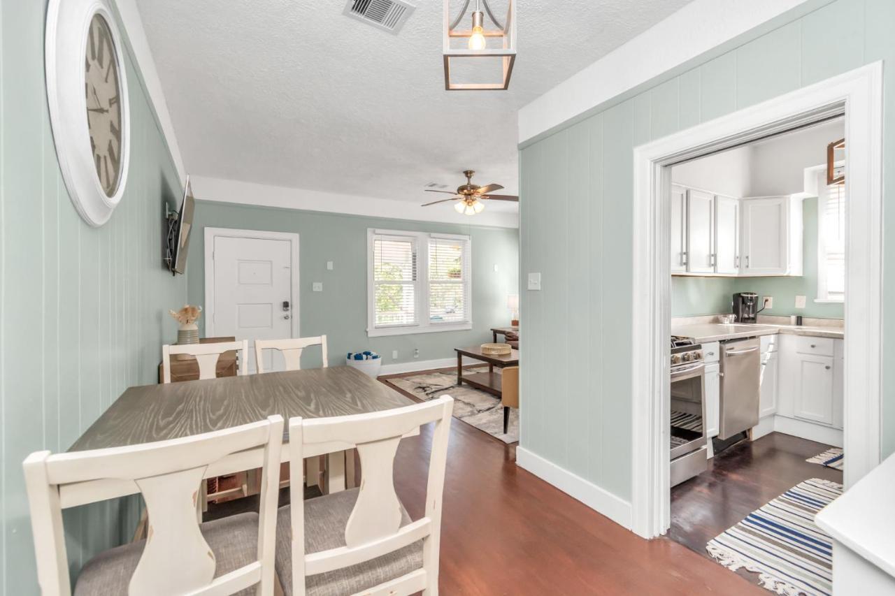 2 Kitchens,2 Living Rooms,4 Bedrooms-Close To All! 加尔维斯敦 外观 照片