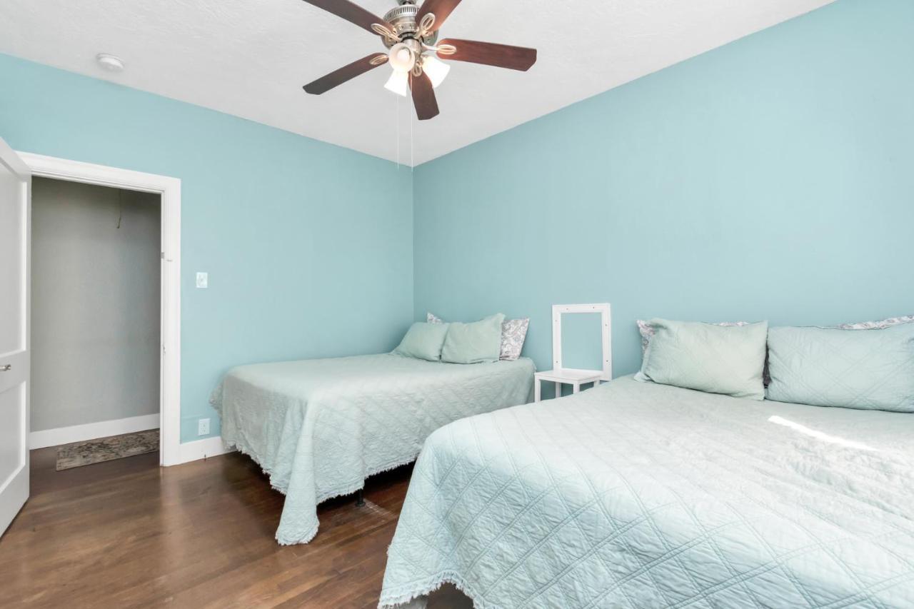 2 Kitchens,2 Living Rooms,4 Bedrooms-Close To All! 加尔维斯敦 外观 照片