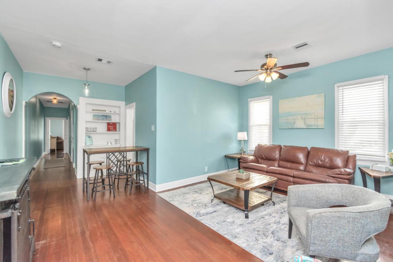 2 Kitchens,2 Living Rooms,4 Bedrooms-Close To All! 加尔维斯敦 外观 照片