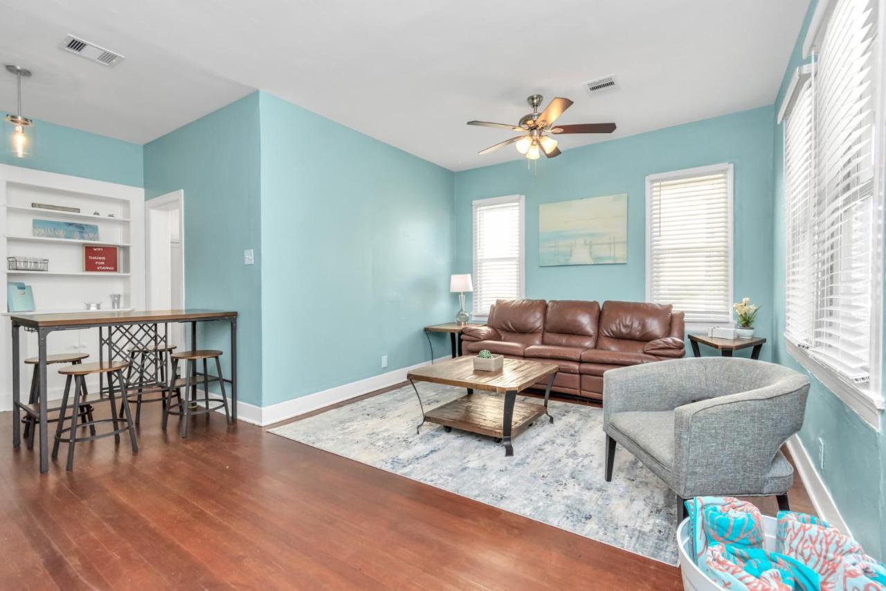 2 Kitchens,2 Living Rooms,4 Bedrooms-Close To All! 加尔维斯敦 外观 照片
